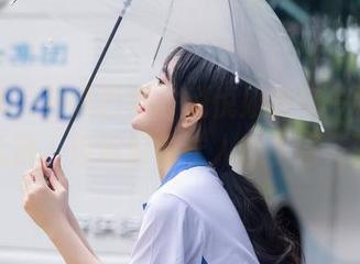 秀人网 – 精选日常，悦悦姐的每一帧都让人无语，但偏偏很让人想多看一下。