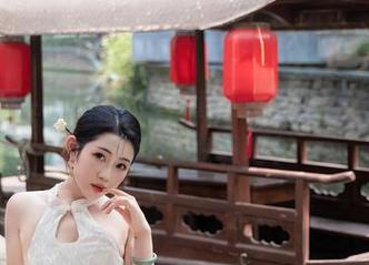 秀人网 – 高清厨娘：章芃芃私房菜有多撩，你自己瞧瞧吧！