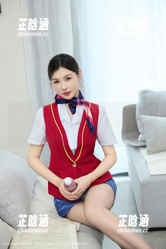 秀人网 - 短裙不止是一条裙子，赵小米kitty图集精选谁还不想来一场视觉的饕餮？！
