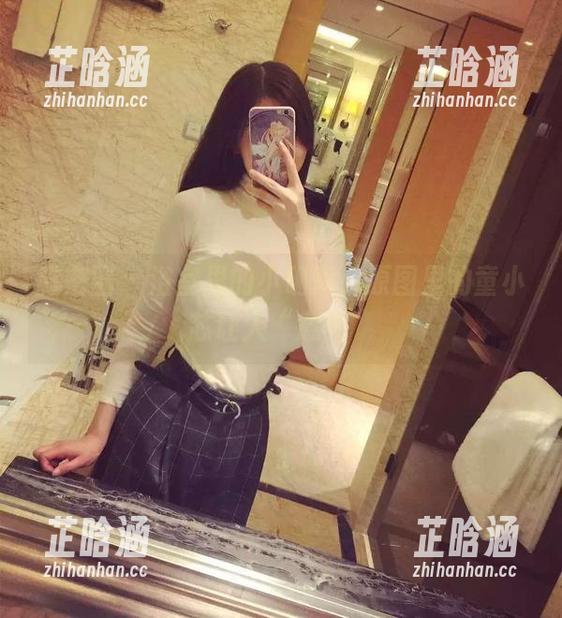 童小芯 微密圈 - 浴室里的小确幸,原图里的童小芯让人“意外”