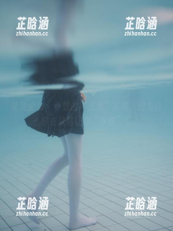 紧急企划-小婕 紧急企划 - 小婕的“恶魔”写真,因为什么穿衣风格让你“下载”它?