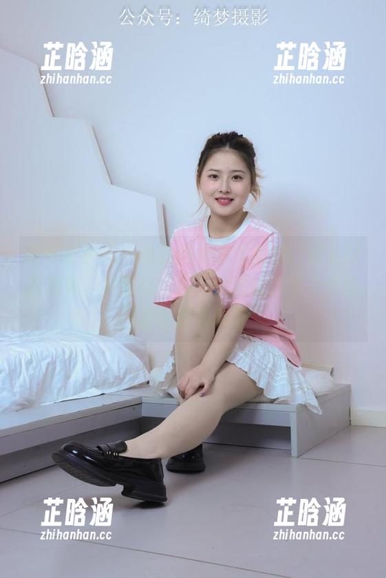 绮梦摄影 - 一说到佳佳这个女孩，做人特别简单，只要点开高清壁纸就够了，其他的留给脑补就好。