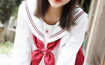美媛馆 – 私房修女：张雨萌的简约优雅，竟有点小叛逆？