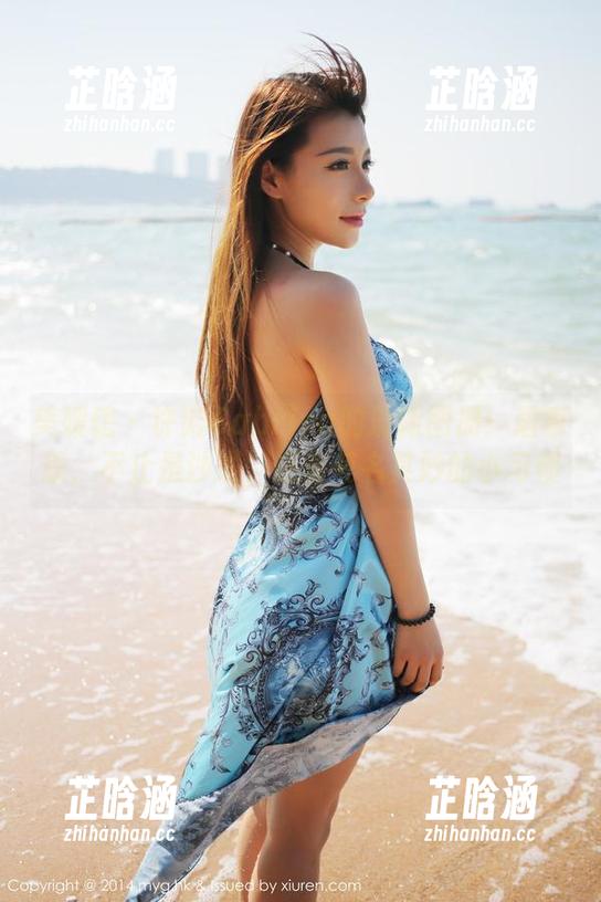 美媛馆-许诺Sabrina 美媛馆 - 许诺Sabrina的最新图册:居家篇,不止是沙发,还有莫名其妙的小习惯