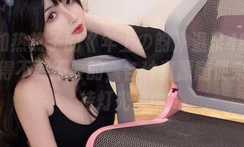 被肉扣热热子的《年上の韵》温泉4K真爱照迷得不要不要的，各种资源随便来，保持灯光适中