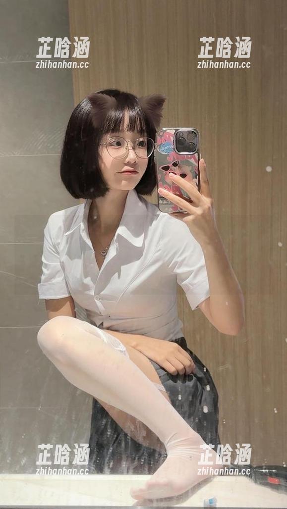 微密圈 - “胜利的小生活”告诉你，定制套装宝藏原图在哪里？速来下载，保证你也能和博主一决高下！