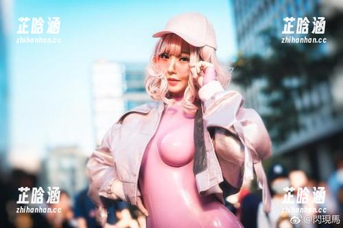 看菌烨tako如何用FGO源赖光-旗袍重新定义写真分享！