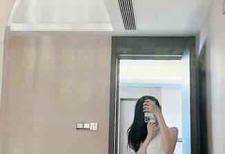 微密圈 – 没圣光的夏天，葛征的图集让我多看了几眼。