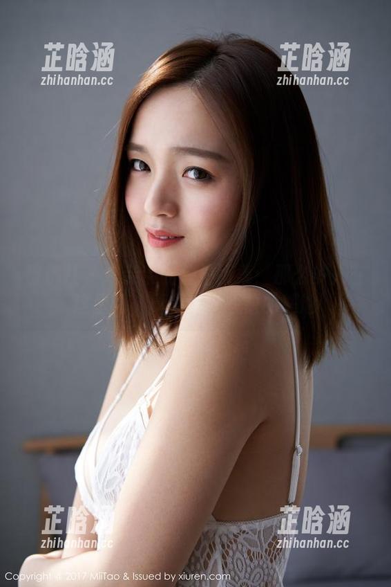 蜜桃社-木奈奈 蜜桃社 - 木奈奈的旅拍图集:那么多人在这里看,真是难以想象的尴尬
