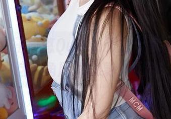 蜜桃社 – 王婉悠Queen天使合集，真的，看这个角度很像某个童话！