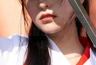 蜜桃社 – 突然意识到，美绪JK全集里的每一帧都在挑战我的想象力，可以再细致点吗？