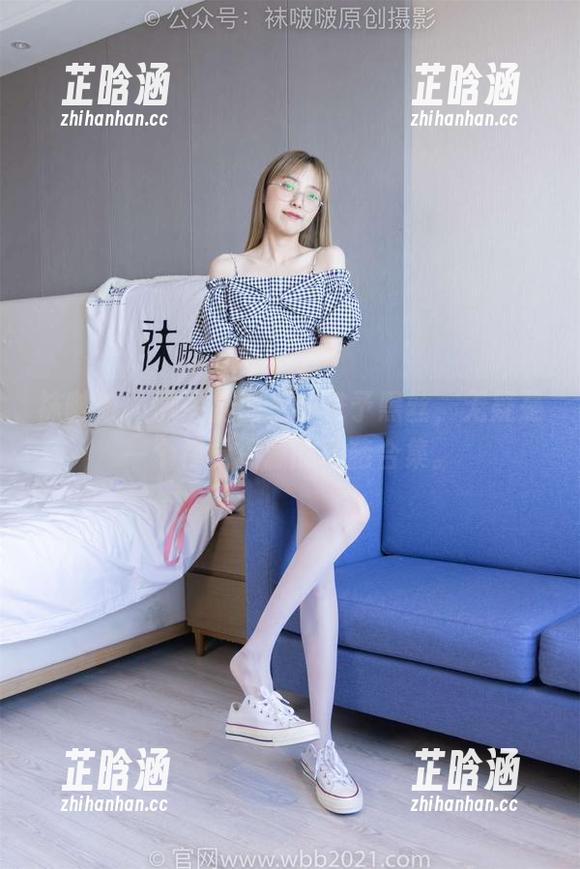袜啵啵-稚予 袜啵啵 - 脚尖加固后的稚予黑丝,无疑是一个视觉资源的奇葩合集。