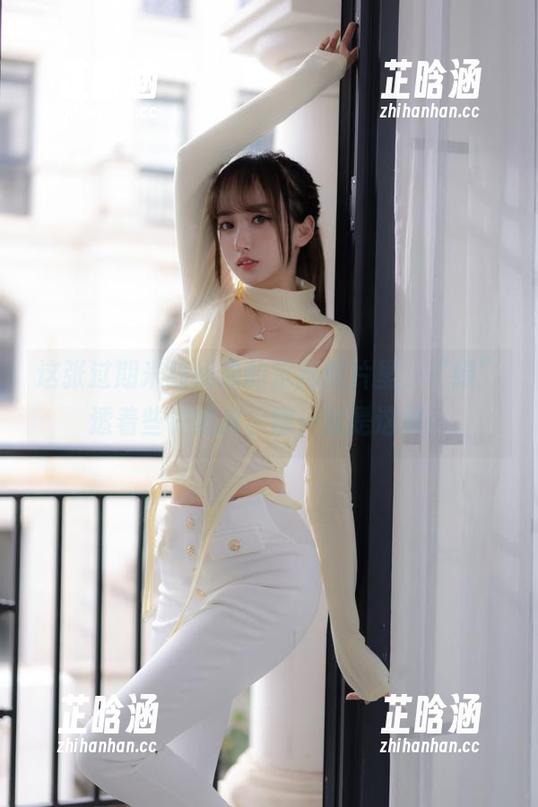 这张过期米线线喵的定制图片里，“绿”透着些许俏皮，嗯…就是这样。