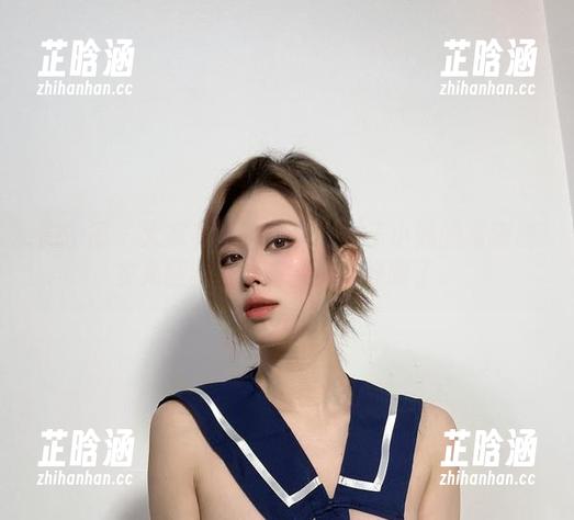 微密圈 - 大家有没有发现！醇子小姨的高清皮衣光腿套图，真的是太养眼了。
