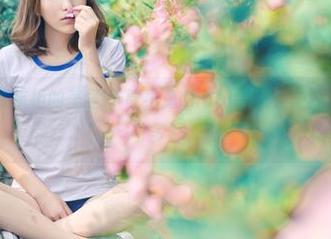 青豆客 – 谁能抗拒的美坚持-歆小兔chobits美腿图包，细节都不想多看